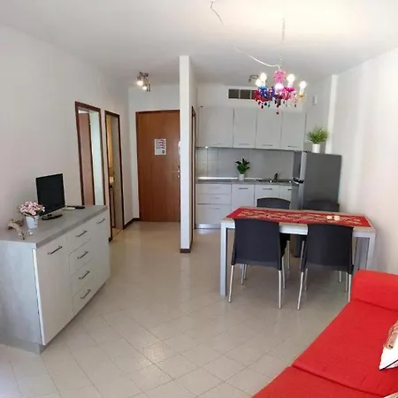 Nuovo Fronte Spiaggia, Terrazza Sul Mare E Piscina Apartman