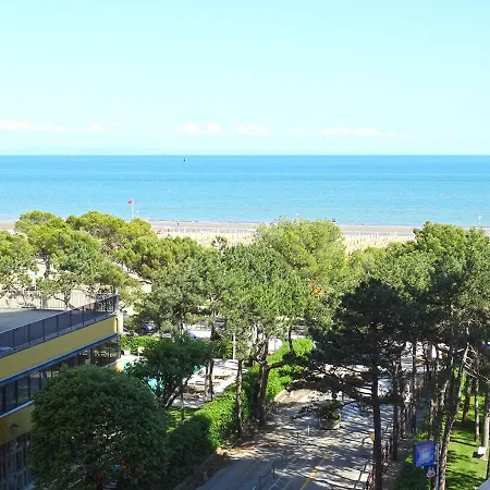 Nuovo Fronte Spiaggia, Terrazza Sul Mare E Piscina Apartment *