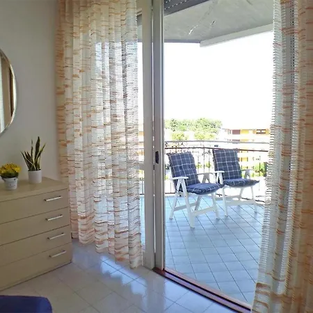 Apartamento Nuovo Fronte Spiaggia, Terrazza Sul Mare E Piscina Lignano Sabbiadoro
